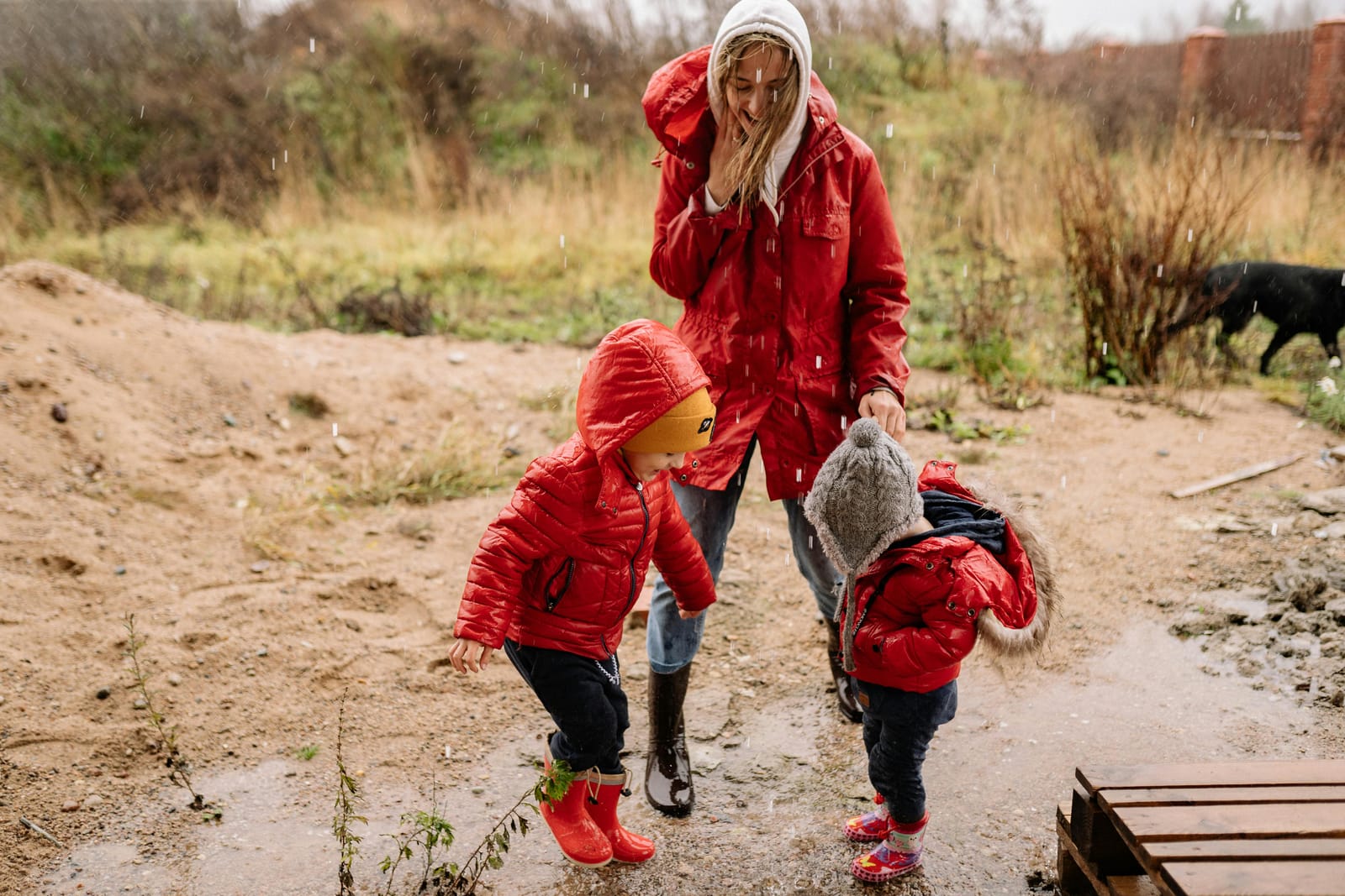 Five practical tips for outdoor play and embracing wet weather