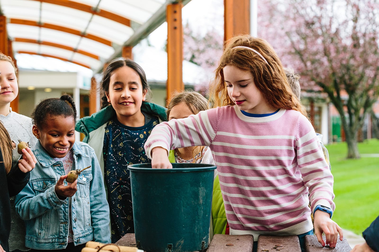 Discover a community beyond the classroom